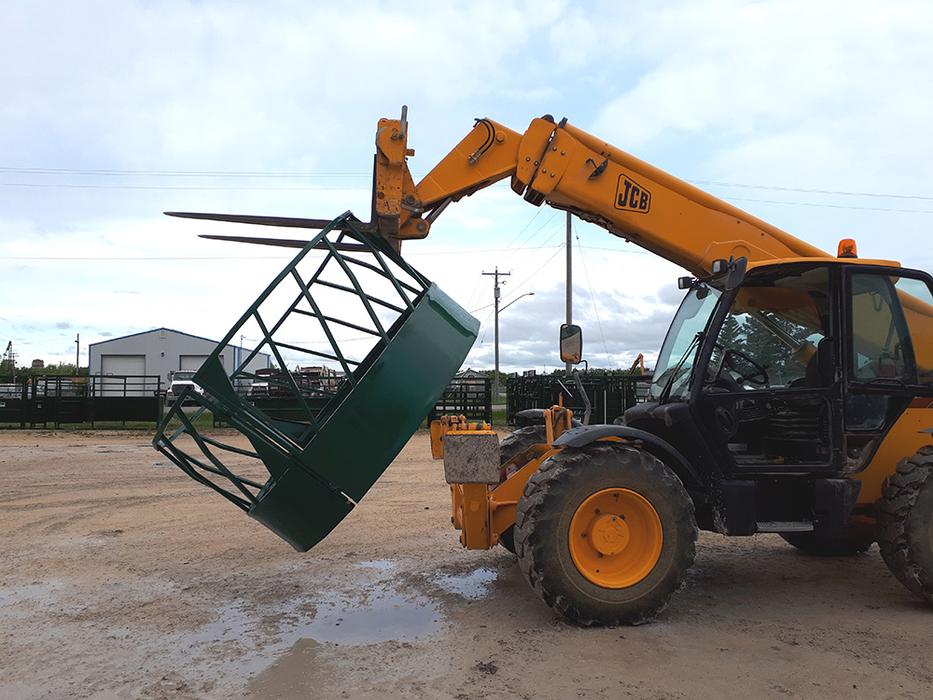 Cattle Feeder | Lakeland Heavy Duty Round Bale Feeder-Slant Bar