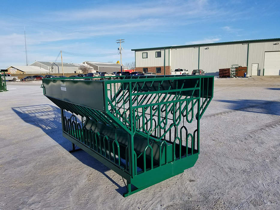 Sheep Feeder | Lakeland Round & Square Bale Feeder