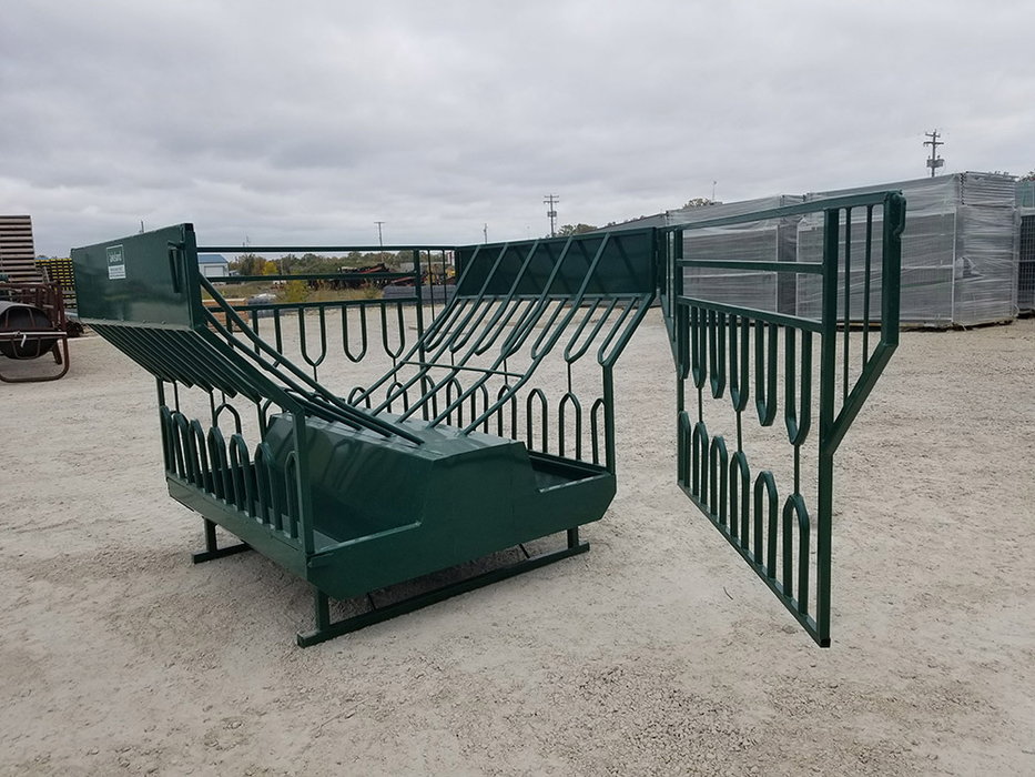 Goat Feeder | Lakeland Round Bale Feeder