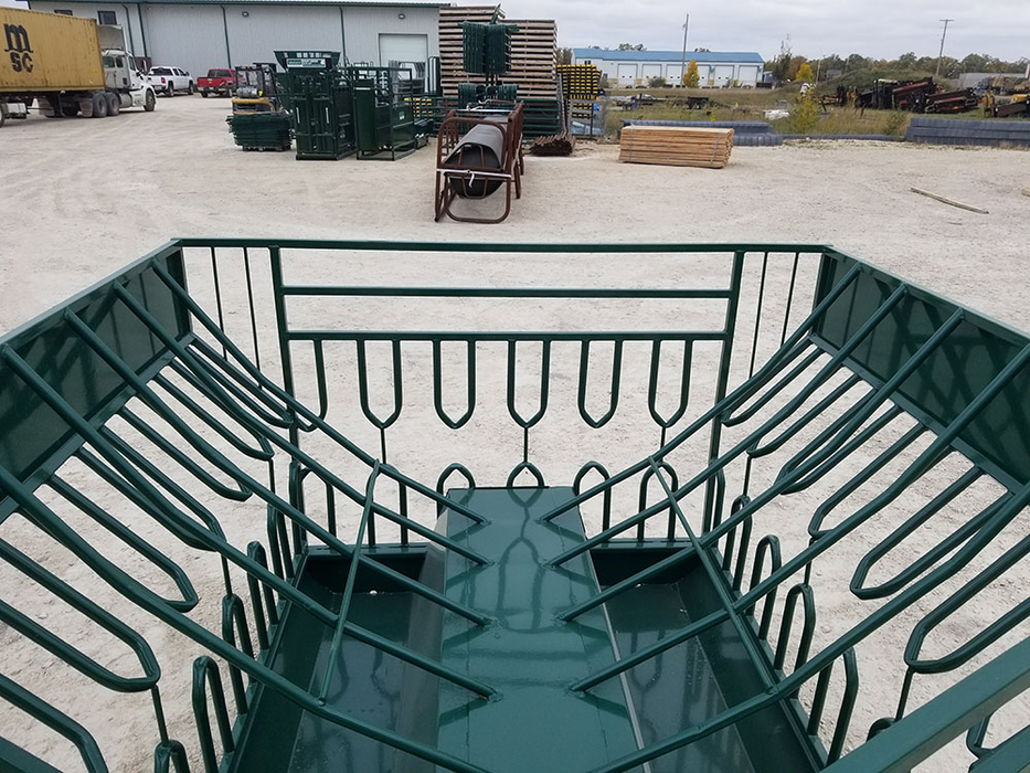 Goat Feeder | Lakeland Round Bale Feeder