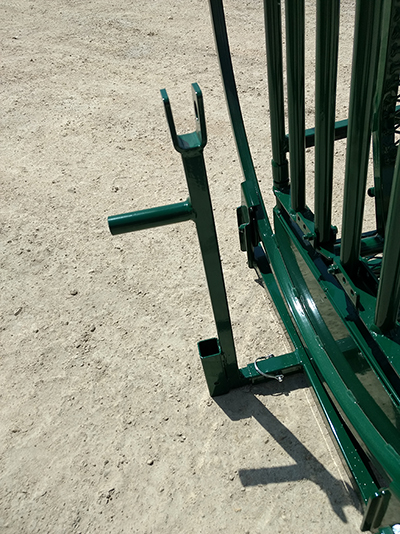 Sheep and Goat Chute | Lakeland Deluxe Spin Trim Chute