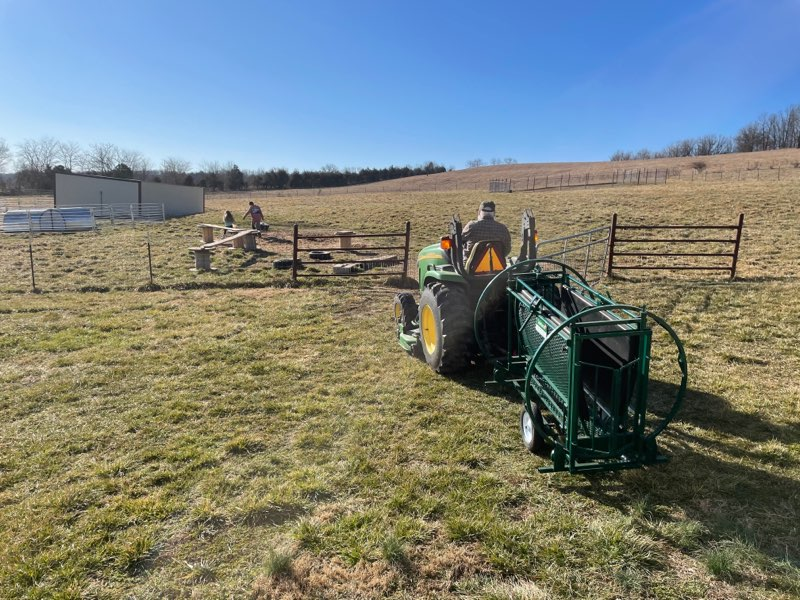 Sheep and Goat Chute | Lakeland Deluxe Spin Trim Chute