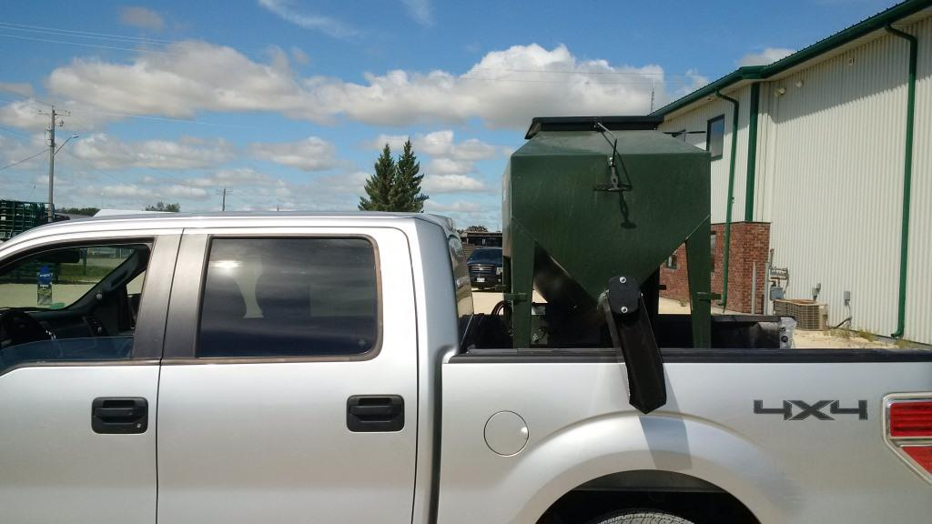 15 Bushel UTV Easy Feeder | Lakeland