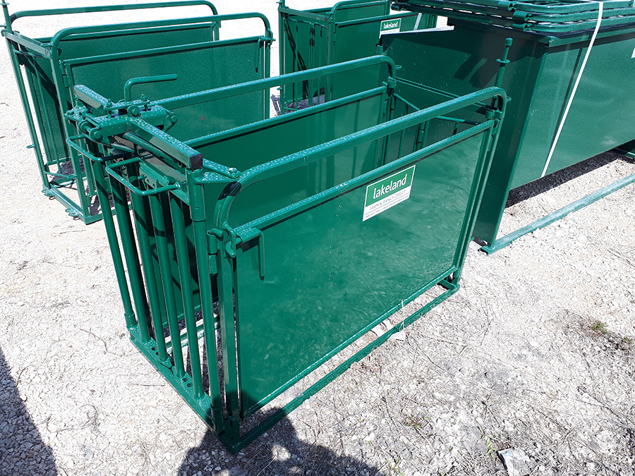 Self Catch Headgate and Chute | Lakeland