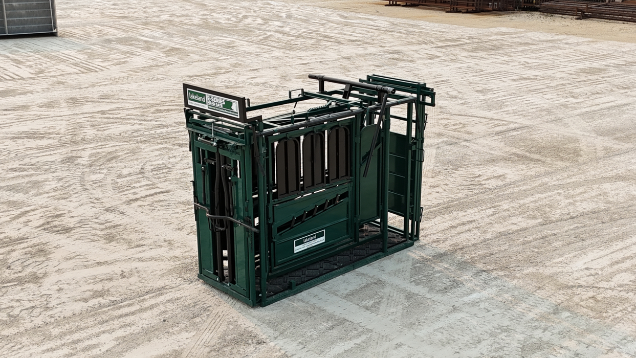 Lakeland E-Series – Cattle Squeeze Chute