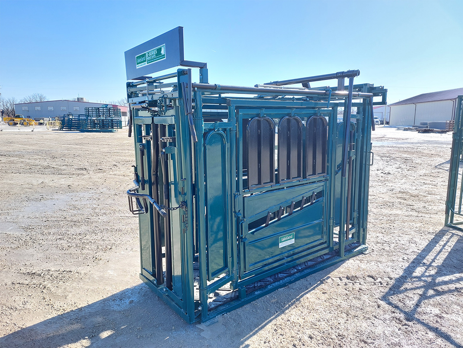 Lakeland E-Series – Cattle Squeeze Chute