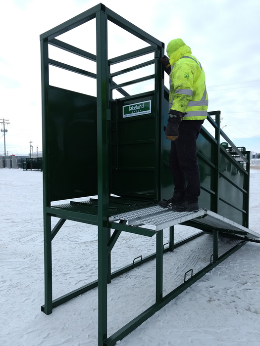 Cattle Loading Chute | Lakeland Stationary Feedlot Loading Chute