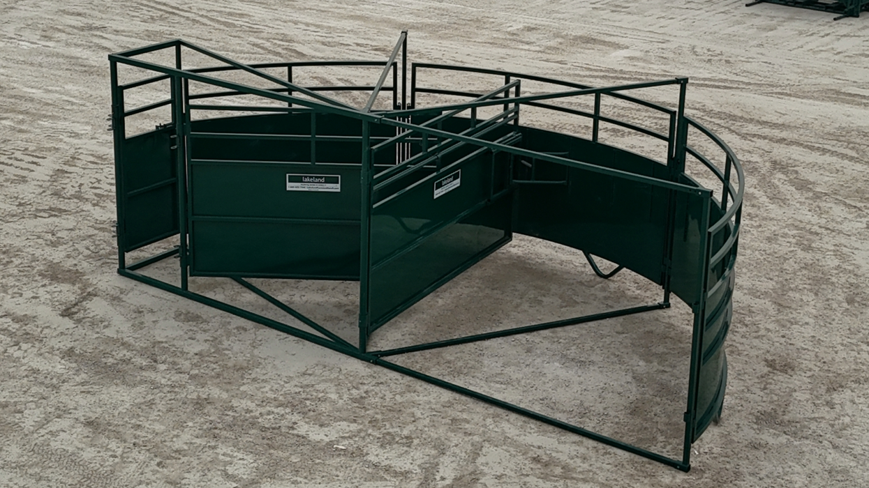 Cattle Crowding Tub | Lakeland E-Series 10ft Cornerless Crowding Tub