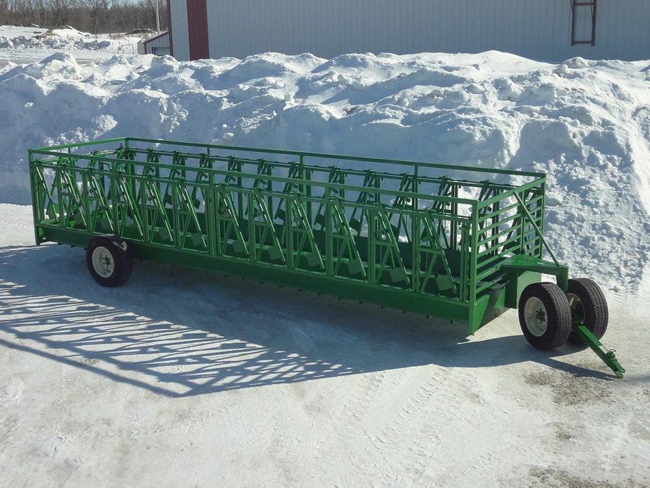 Self Locking Feed Wagon | Lakeland