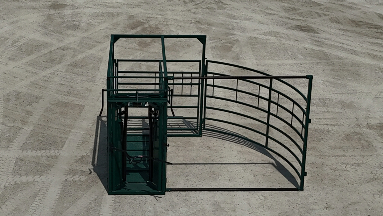 E-Series Half Circle Calving Pen | Lakeland