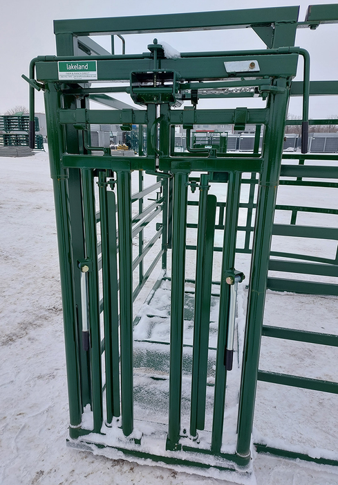 Premium Series – Half Circle Calving Station | Lakeland