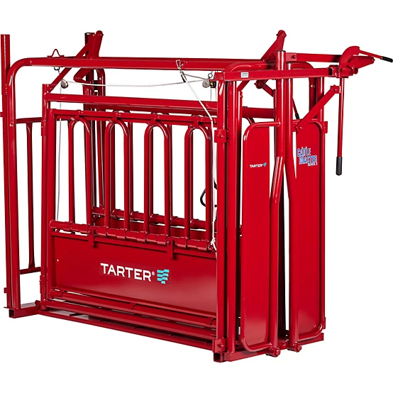 Tarter CattleMaster Series 3 Standard Squeeze Chute with Manual Headgate