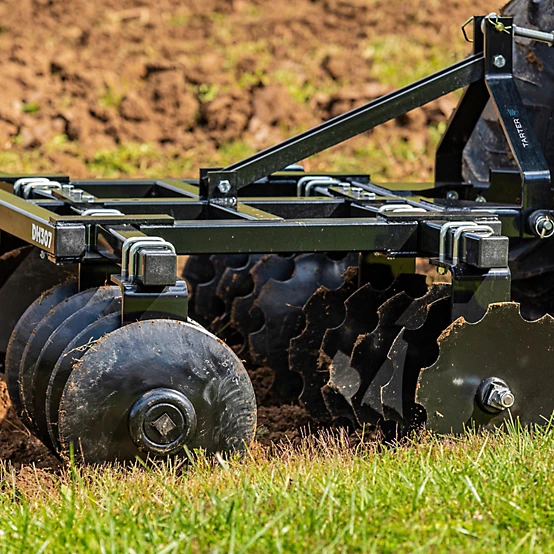 Tarter 7 ft. Disc Harrow 300 Series Black