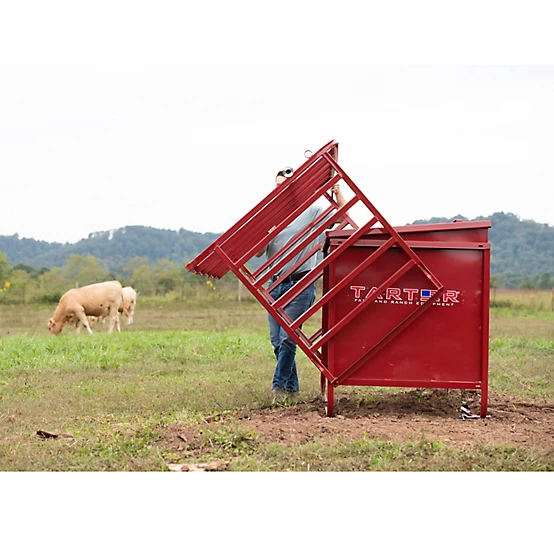 Tarter 1,000 lb. Creep Feeder with Feed Control Band, 5 Calf Stall Openings, Red